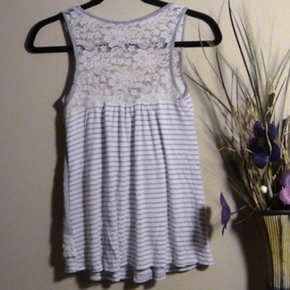 ☆ LYT womens tank size small - Picture 4 of 5